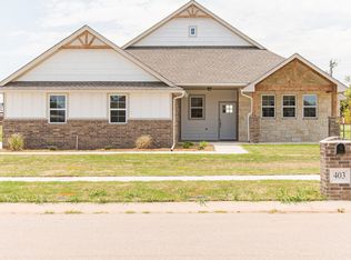 403 Rochester Ct, Tuttle, OK 73089