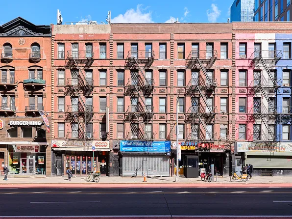 323 West 42nd Street image 12 of 12