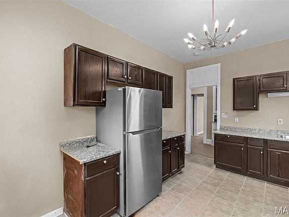 2nd image of 5866 Etzel Ave