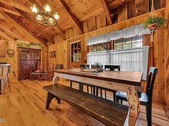 15th image of this home