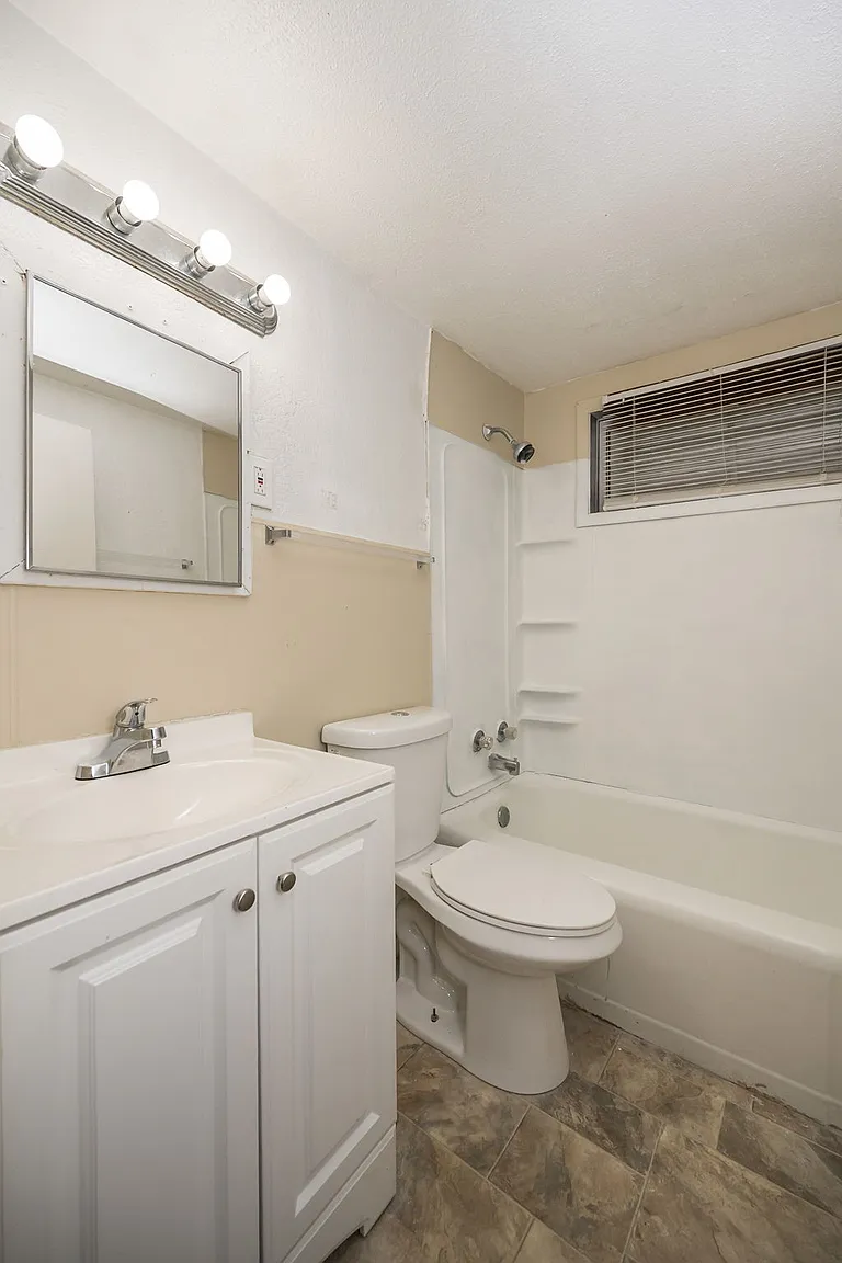 1316 Moran Dr photo 1