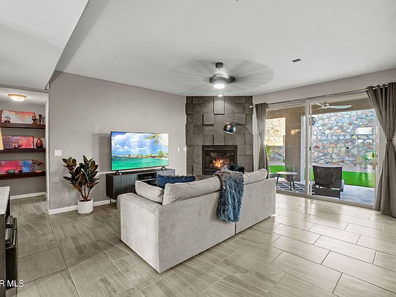4th image of 1256 Desert Mirage Pl
