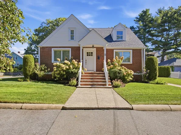 5 Sargent Rd, Swampscott, MA 01907