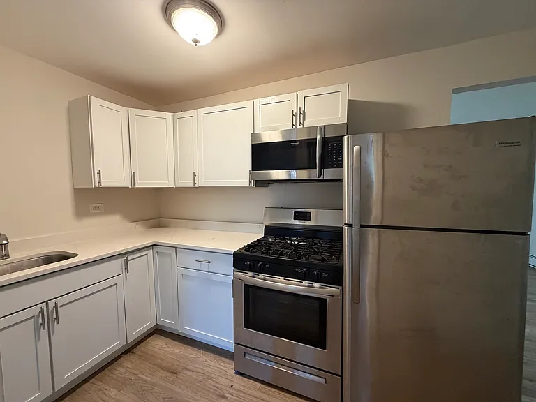 5331 S Kilbourn Ave #1 — Photo 7