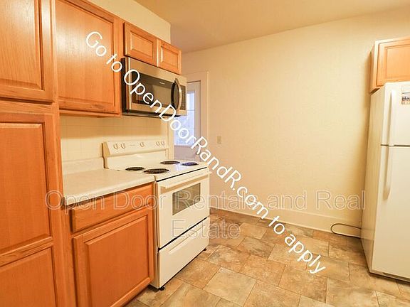 2nd image of 419 W Mitchell St