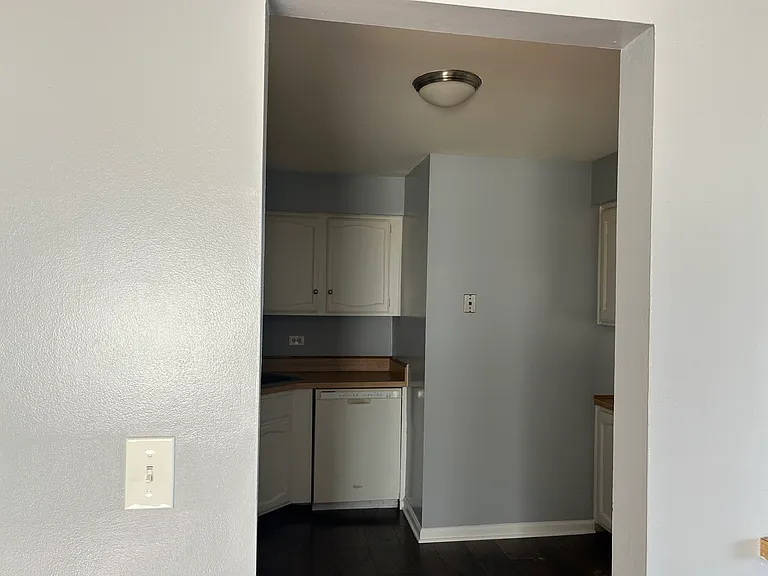 169 Gregory St #13 — Photo 6