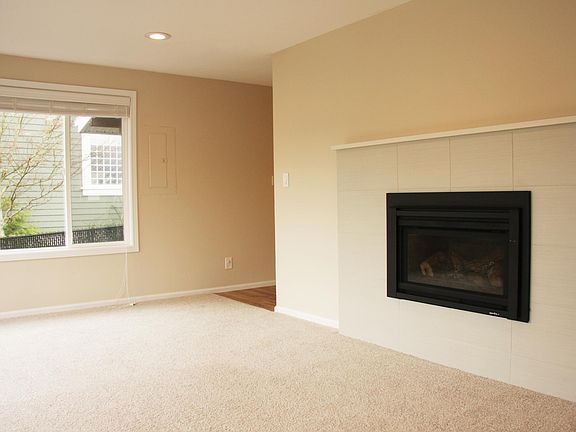 2nd image of 228 5th Ave APT A