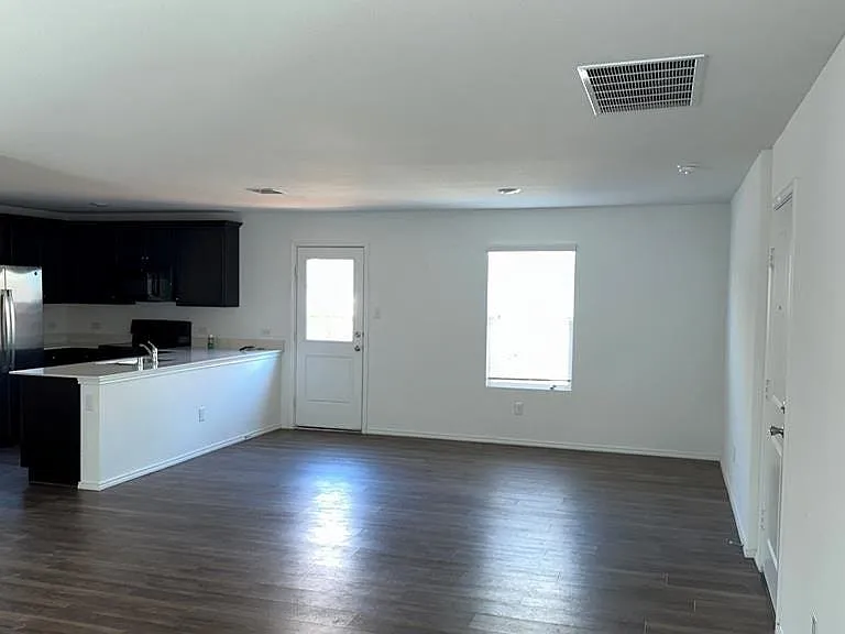607 Cochran Dr — Photo 24