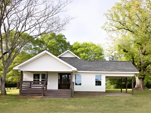 456 Cole Rd, Columbus, MS 39702