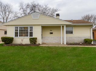 781 N Dennis Rd, Wheeling, IL 60090