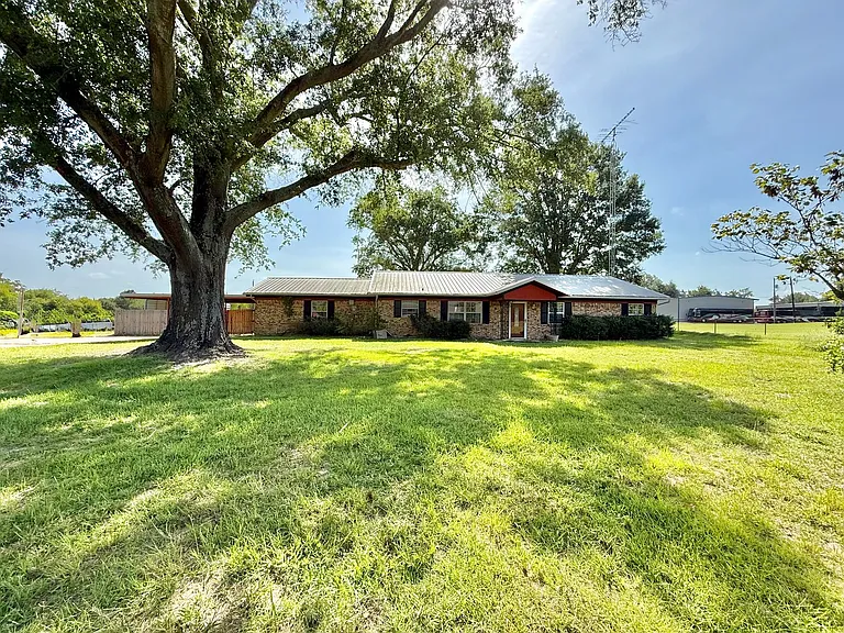 15412 FM 14 — Photo 18