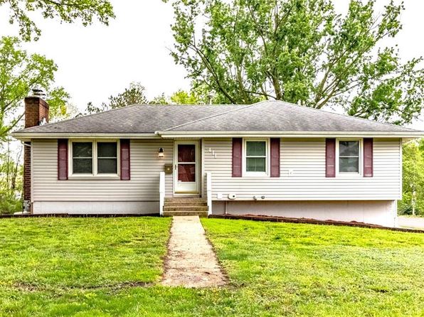 411 W Workman St, Knob Noster, MO 65336