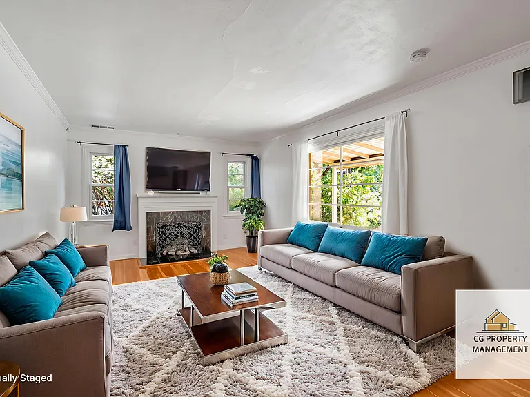 14141 Victor Pl — Photo 2