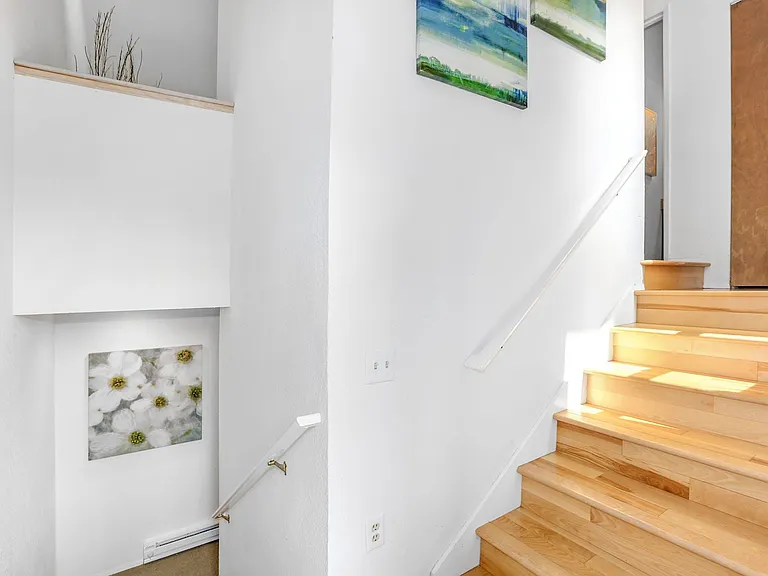 14647 NE 35th St #24 — Photo 2