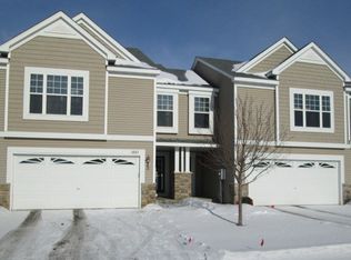 6863 Christian Curv, Woodbury, MN 55125