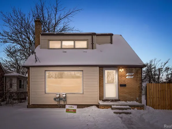 19357 Kelly Rd, Harper Woods, MI 48225
