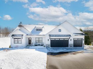 3535 Foxpoint Ct, Traverse City, MI 49685