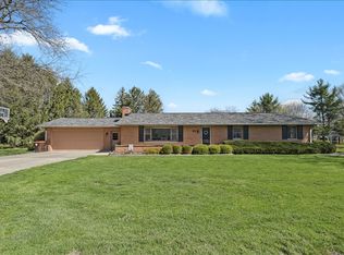 102 E South Mahomet Rd, Mahomet, IL 61853