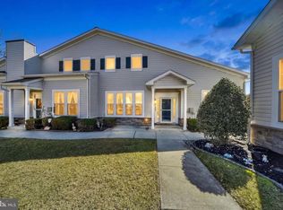 124 Jacobia Dr #B-8, Pasadena, MD 21122