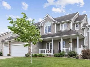 5474 Foxboro Rd, Johnston, IA 50131