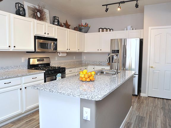 5th image of 10659 E Rose Hill St