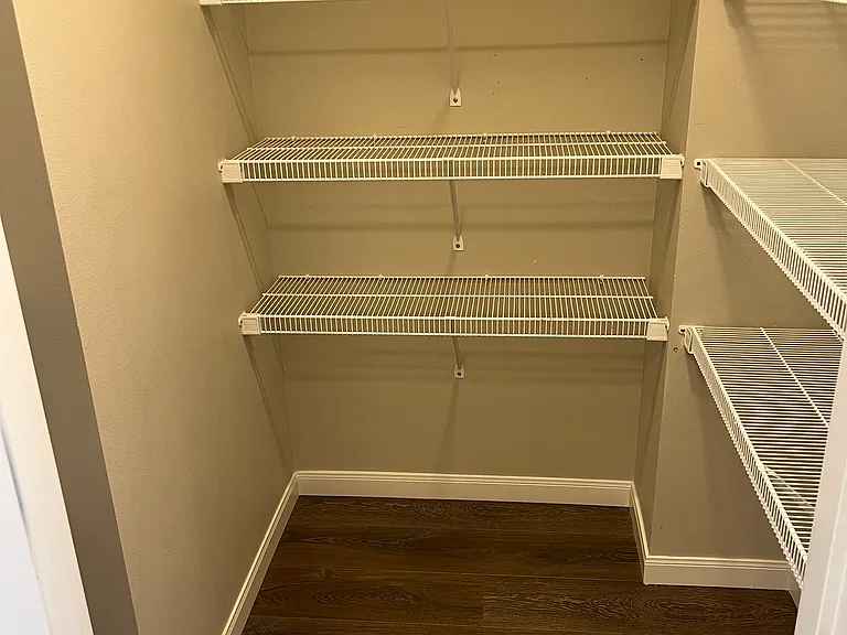 2412 NE Boulderstone Ct — Photo 7