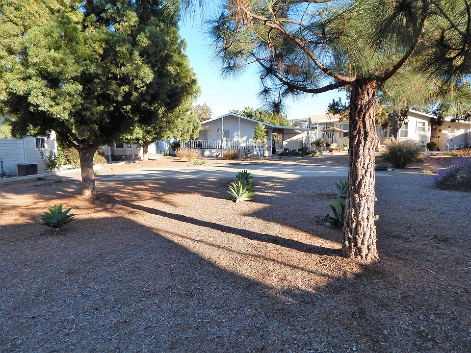 1st image of 525 W El Norte Pkwy Space 121