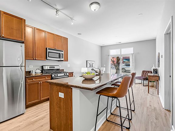 5th image of 1351 S Halsted St Unit 106