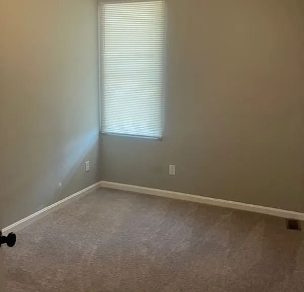 3532 Edmondson Ave — Photo 5
