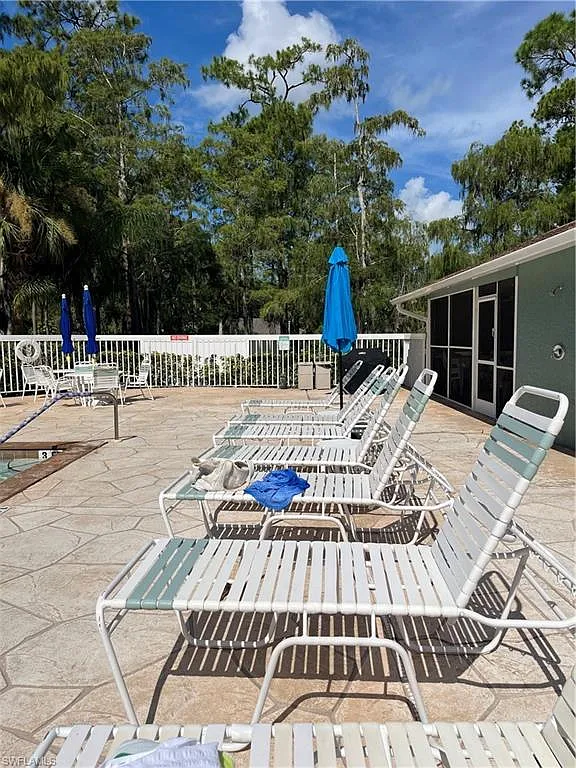 2 bed, 2.0 bath, 962 sqft, $1,900 — Photo 4