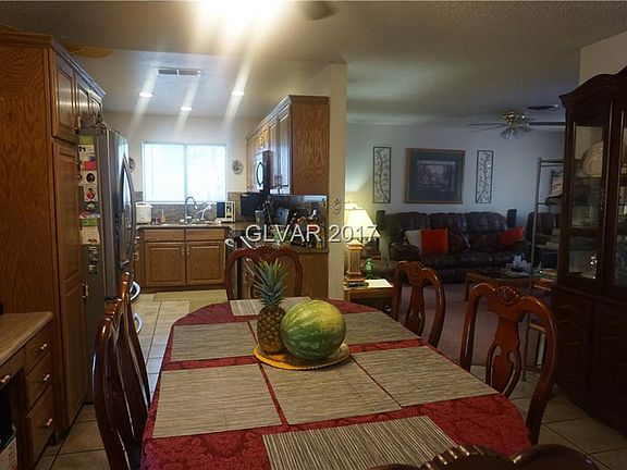 5th image of 4082 E Harmon Ave