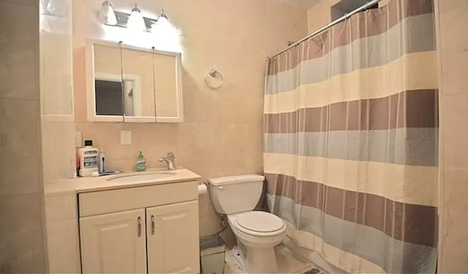 Rented by REAL New York | media 37