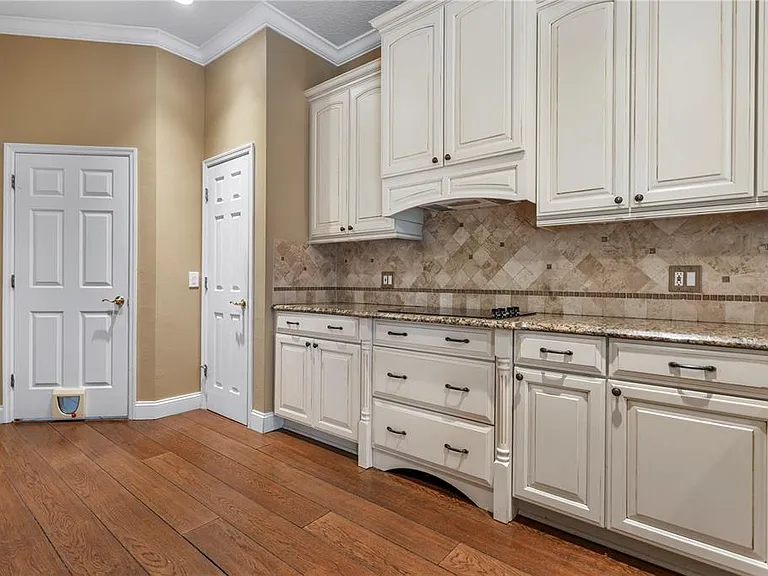 1393 Stanfield Cv — Photo 11