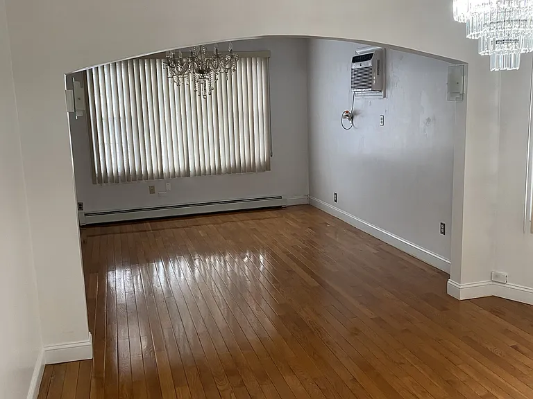 281-283 Buffalo Ave #1 — Photo 5