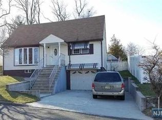 144 Carver Ave, Westwood, NJ 07675