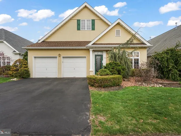 33 Coneflower Ln, West Windsor, NJ 08550