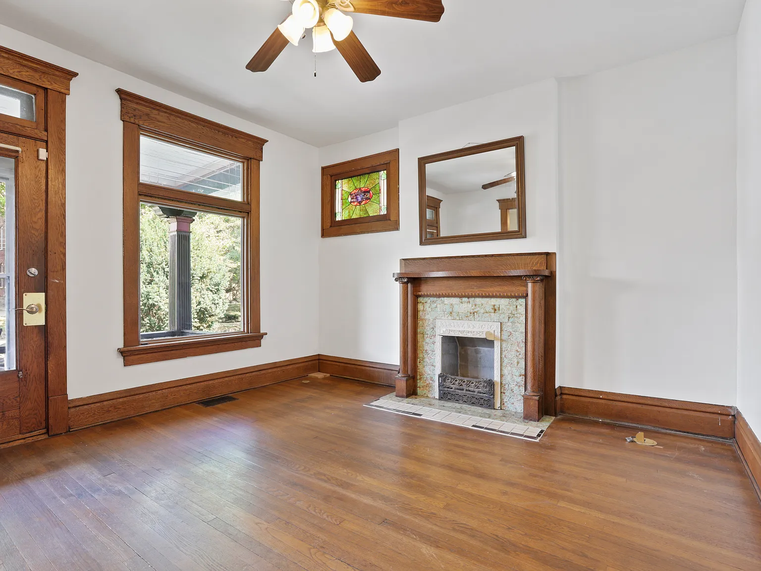 6 bed, 1950 sqft, $3,750 — Photo 4