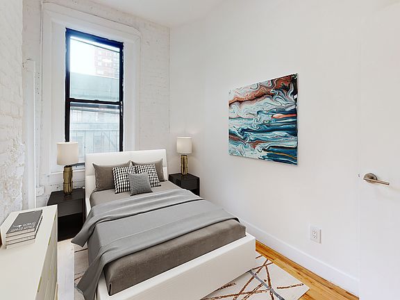 3rd image of 119 E 97th St APT 5FE