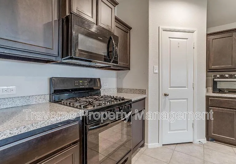 10368 Fort Crockett Trl — Photo 7