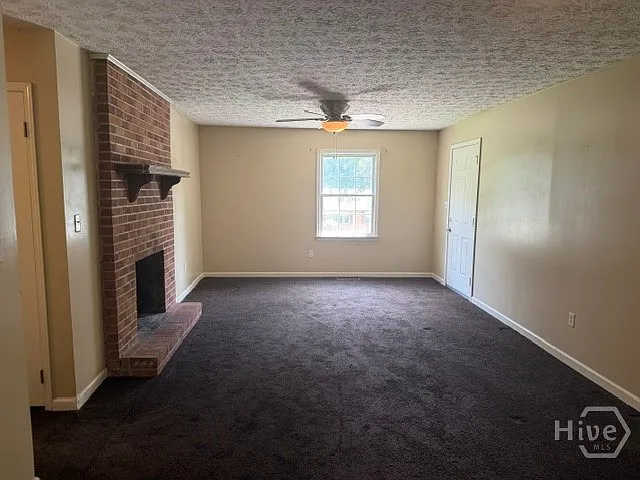 70 Caroline Ave — Photo 3