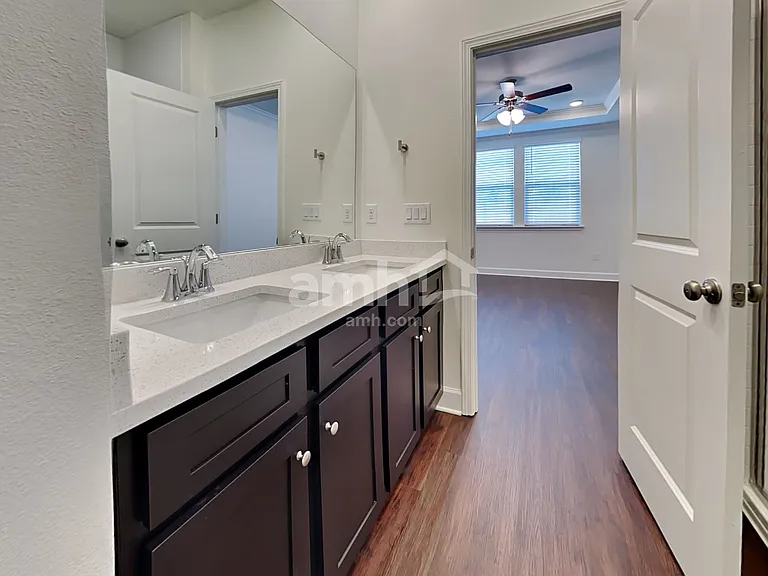 2927 Rolling Acres Rd — Photo 14