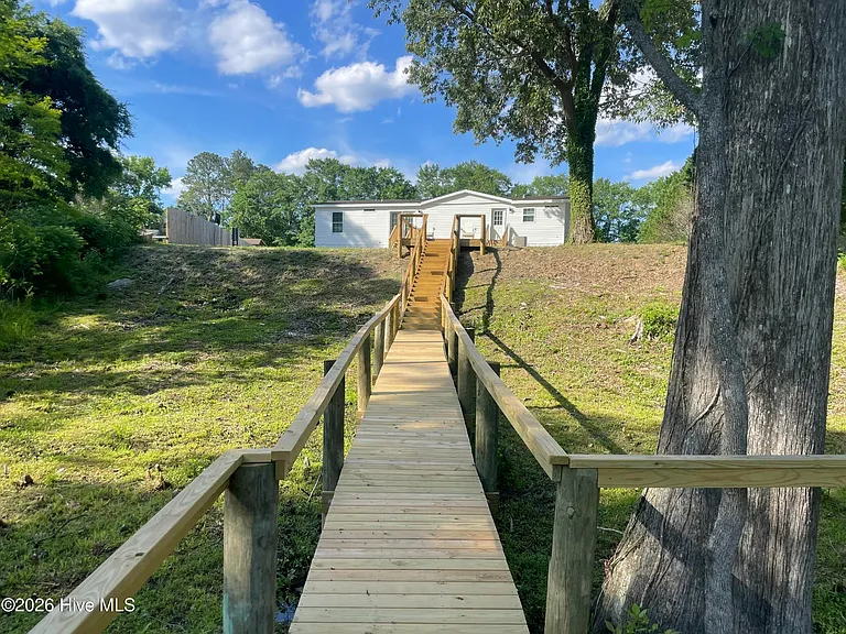 191 Griffin Ln — Photo 3