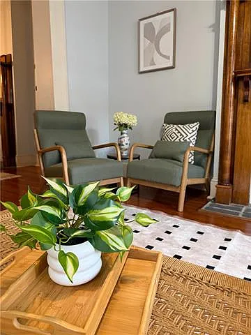3 bed, 2.0 bath, 1858 sqft, $2,700 — Photo 3