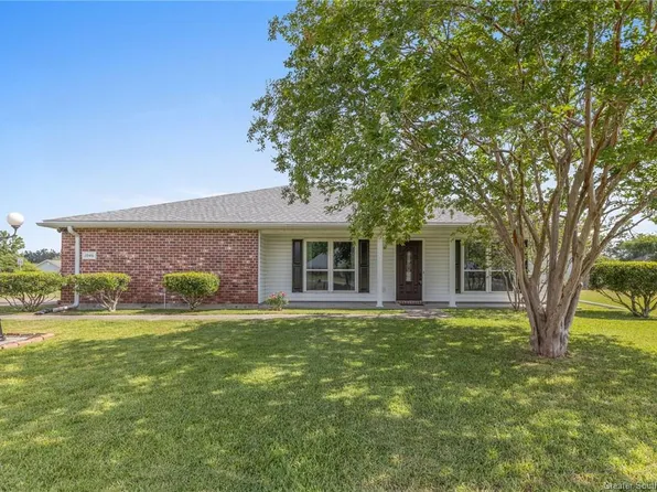 1046 Tomahawk Dr, Lake Charles, LA 70611