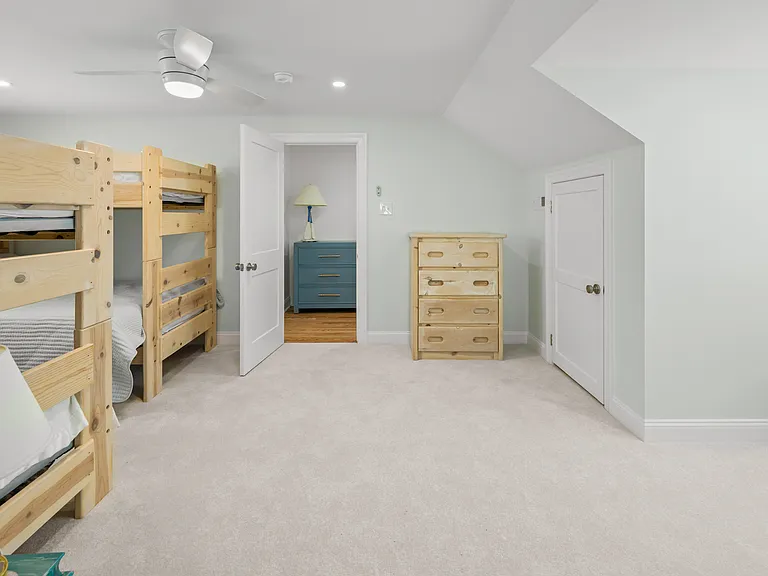 8805 Monmouth Ave — Photo 35