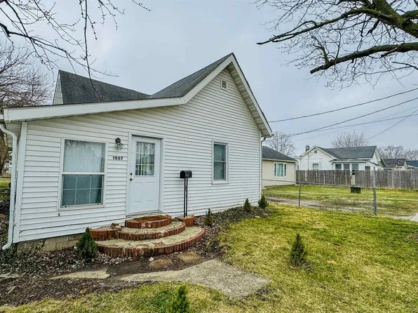 1007 W Paris St, Frankfort, IN 46041