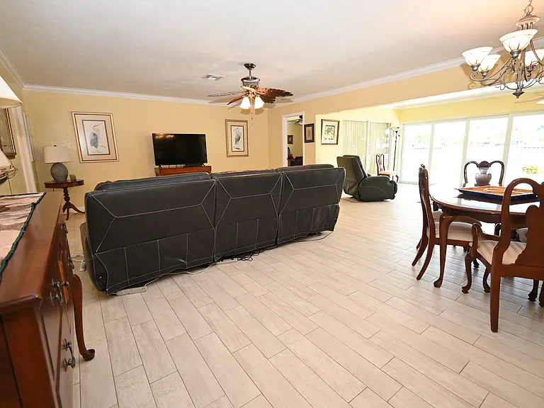 4520 Vinsetta Ave — Photo 13