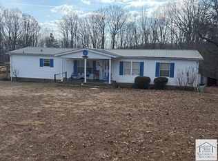 844 Teakwood Ln, Martinsville, VA 24112