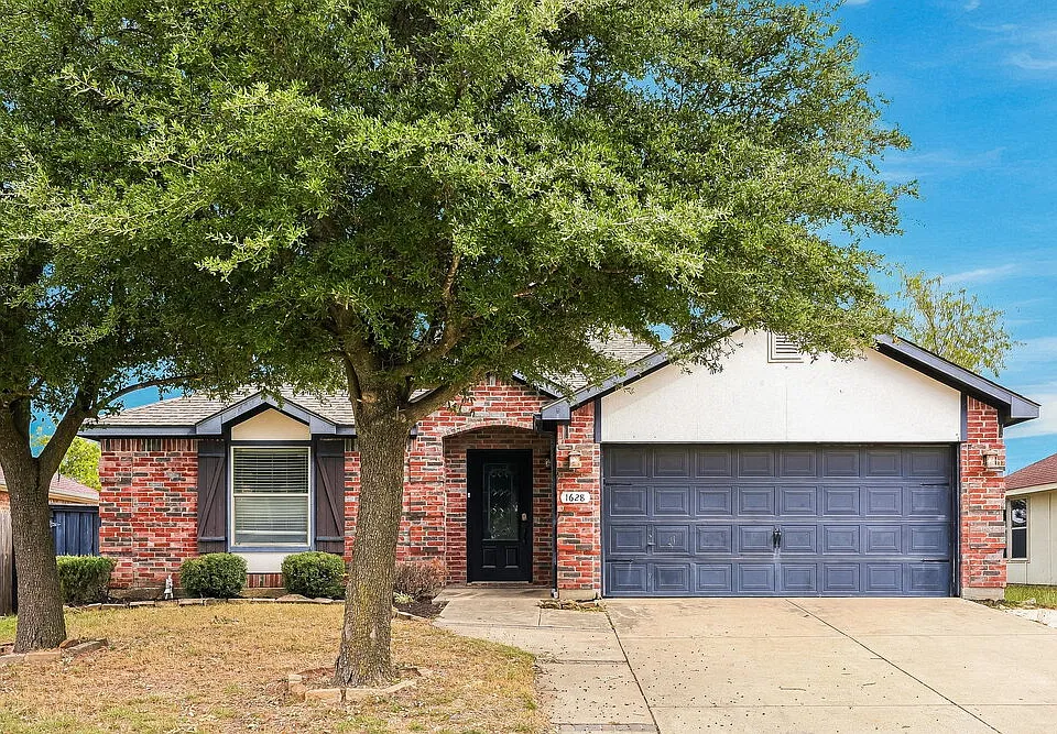 1628 Emily Ln