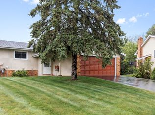 4579 Horizon Cir, Eagan, MN 55123